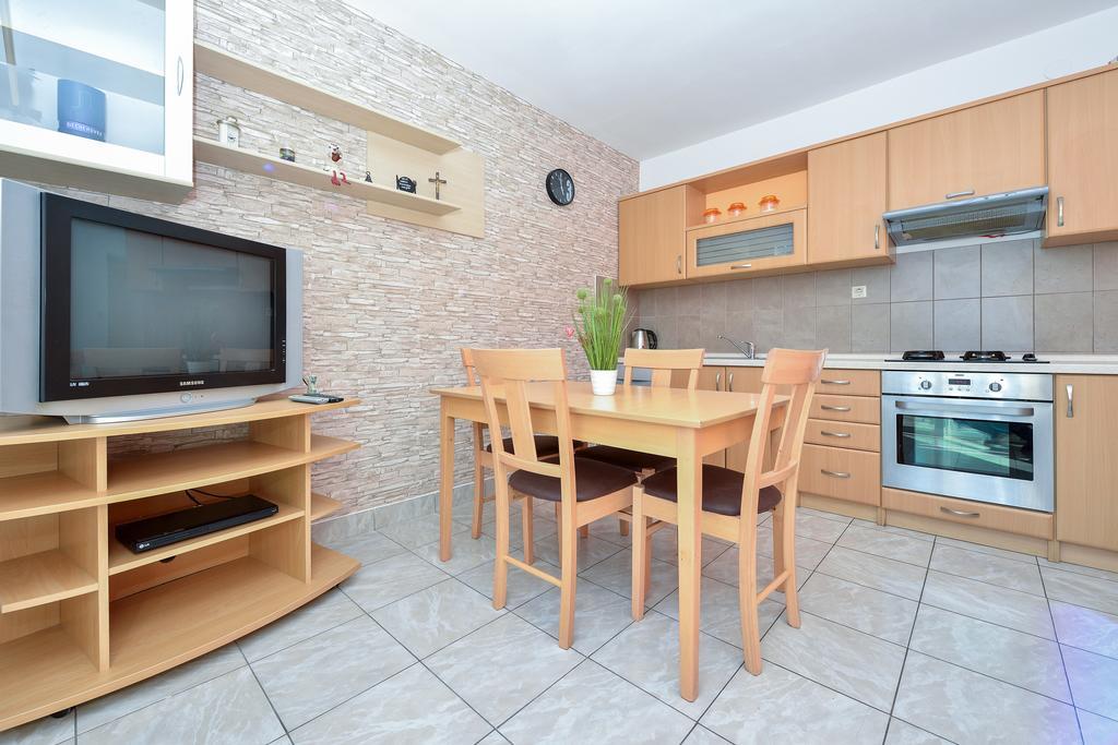 Apartments Duje Bibinje Exterior photo